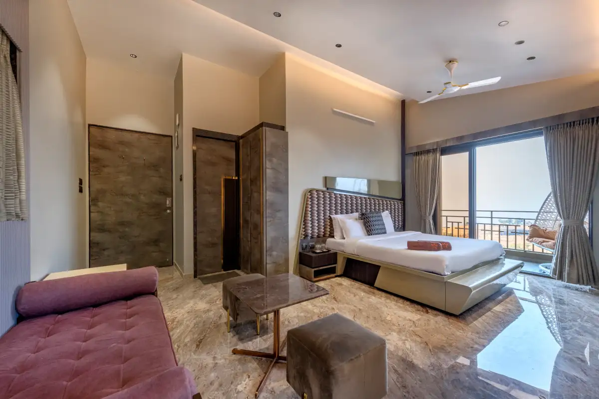 SaffronStays HeavOne, Lonavala