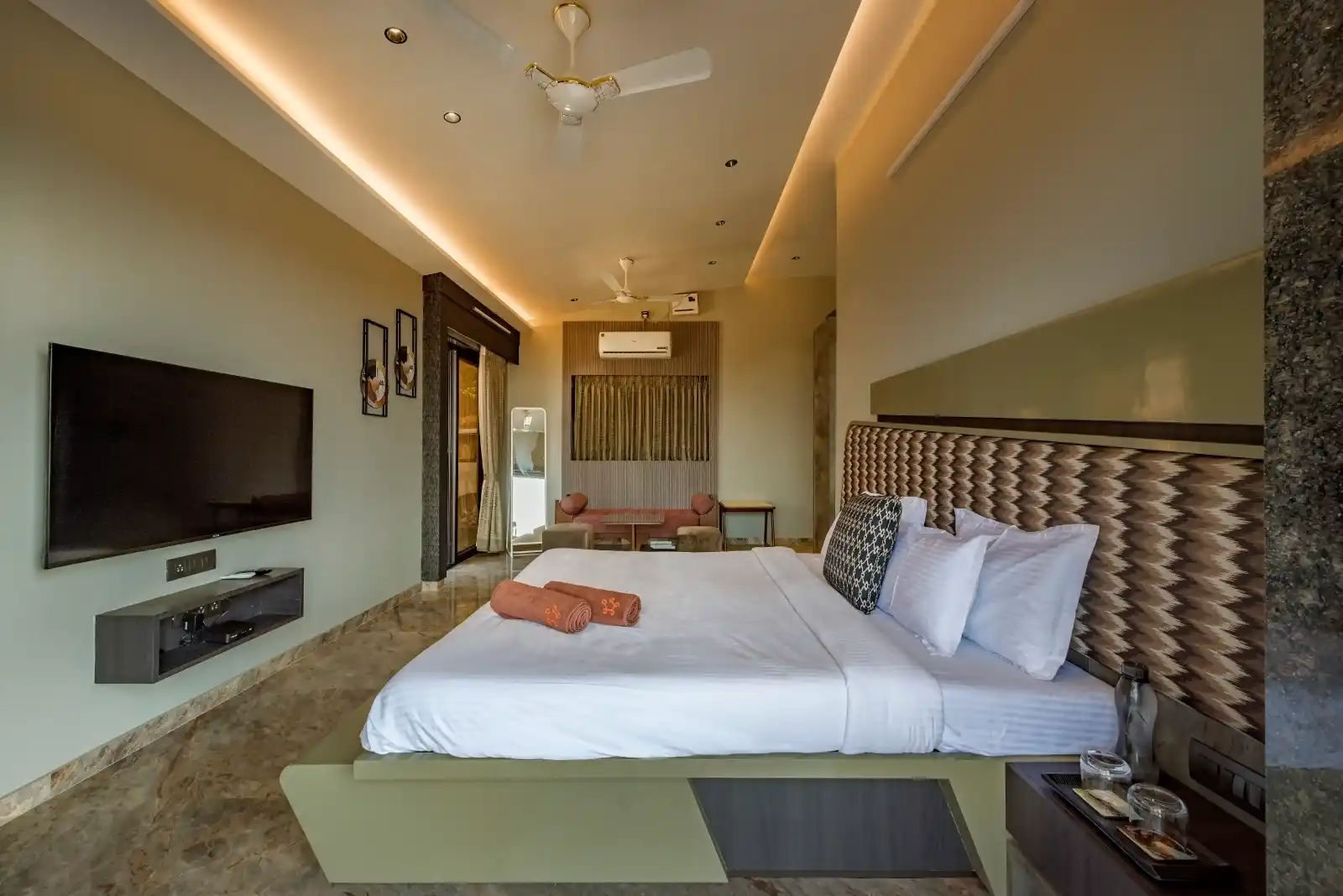 SaffronStays HeavOne, Lonavala