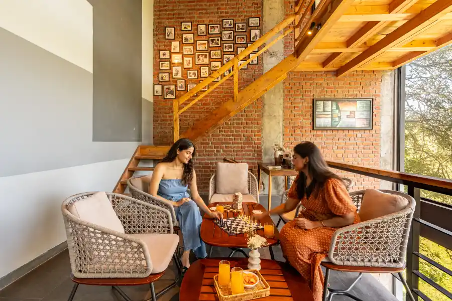 SaffronStays Hill Abode, Kasauli