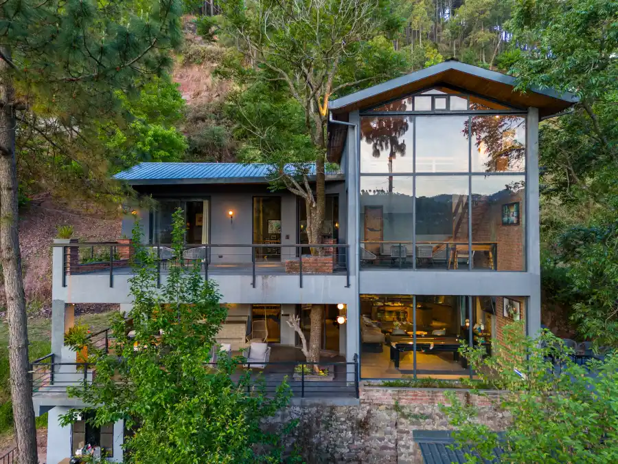 SaffronStays Hill Abode, Kasauli