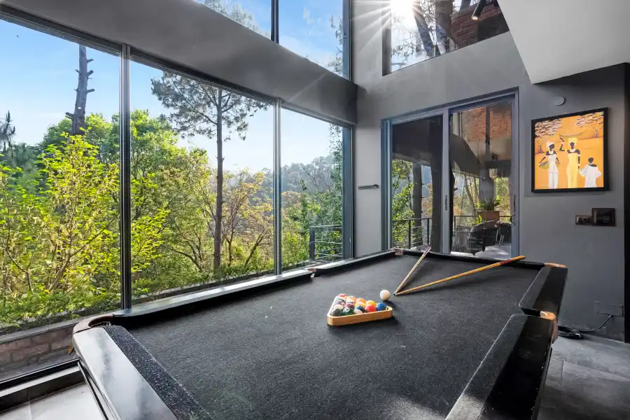 SaffronStays Hill Abode, Kasauli
