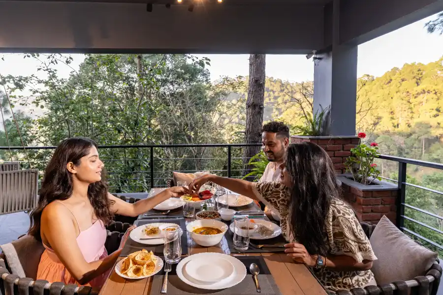 SaffronStays Hill Abode, Kasauli
