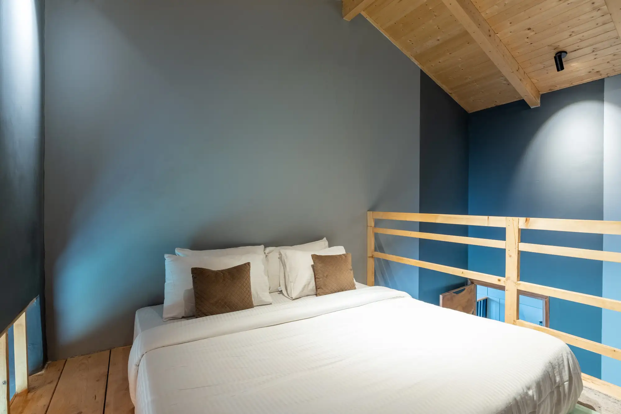 SaffronStays Hill Abode, Kasauli