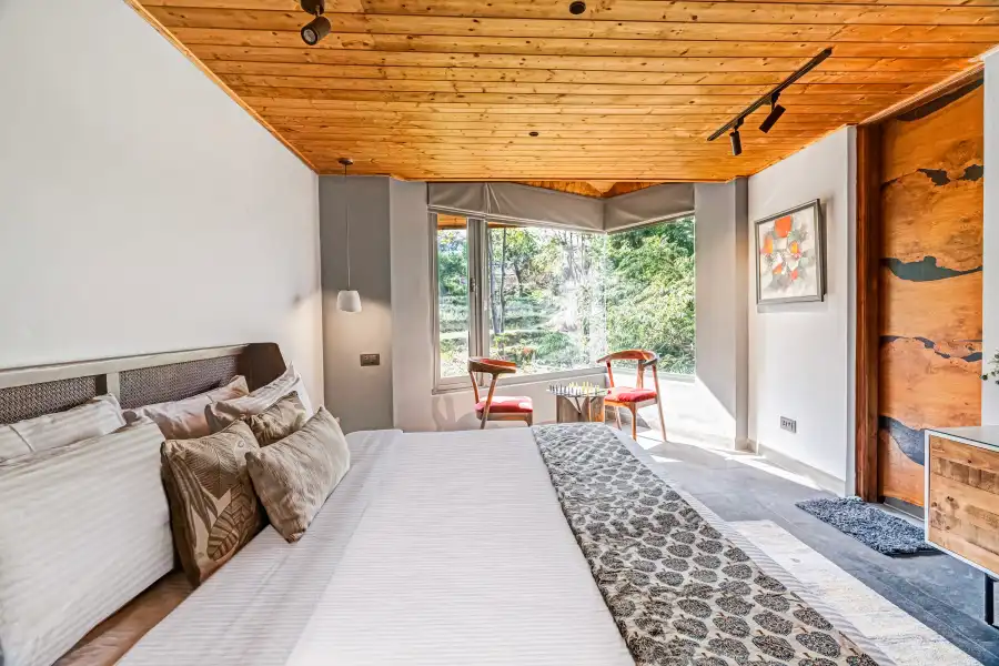 SaffronStays Hill Abode, Kasauli