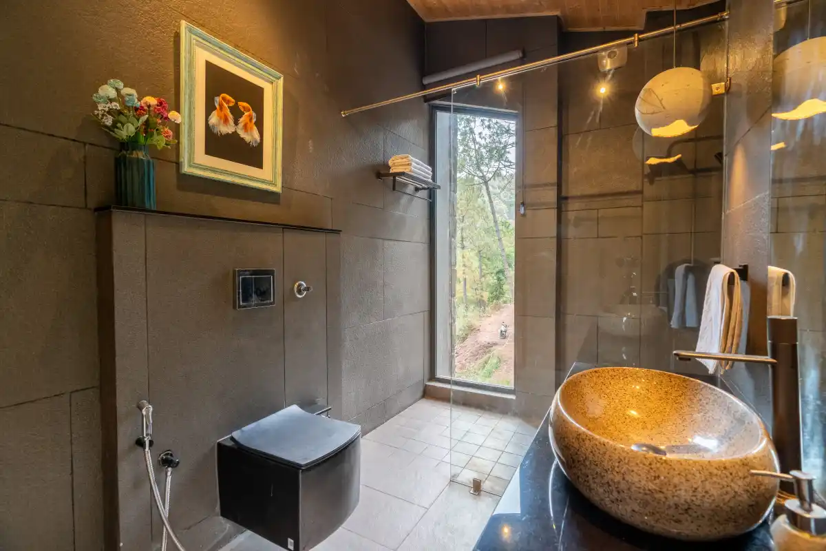 SaffronStays Hill Abode, Kasauli