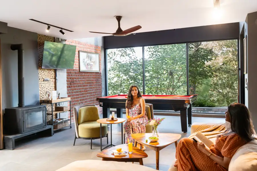 SaffronStays Hill Abode, Kasauli