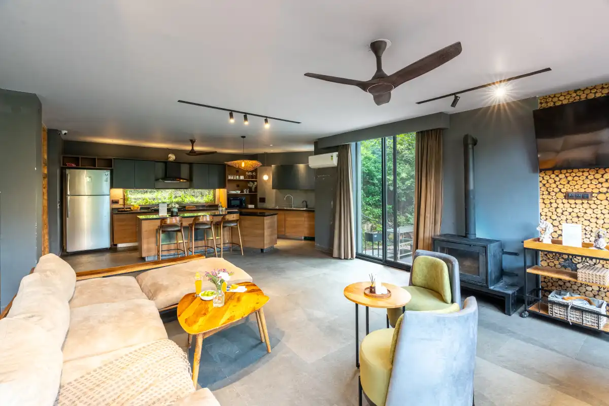 SaffronStays Hill Abode, Kasauli