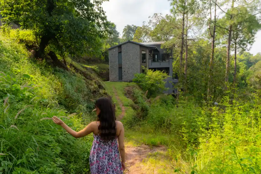 SaffronStays Hill Abode, Kasauli
