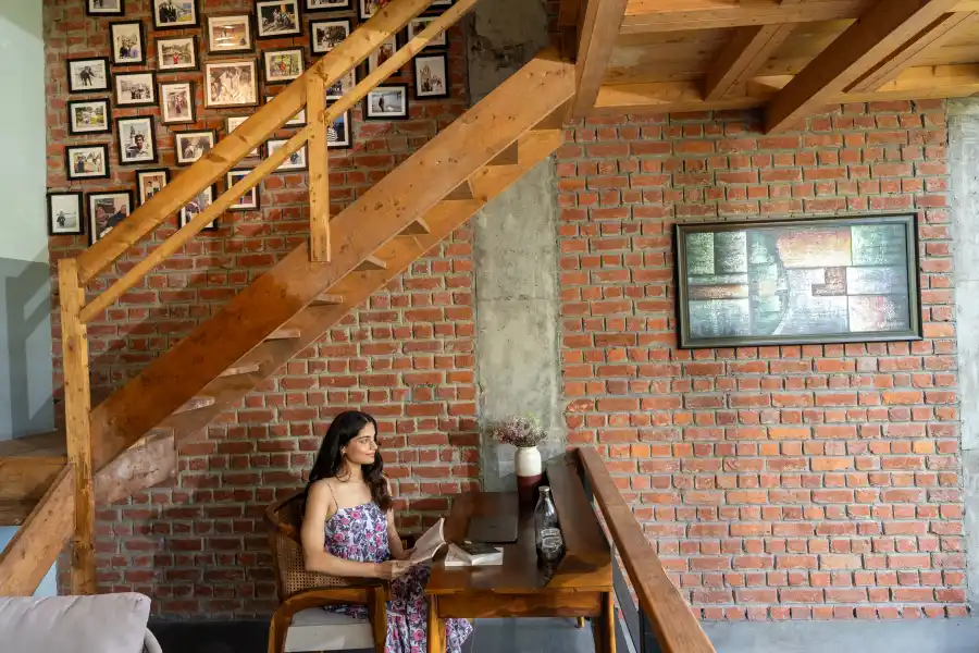 SaffronStays Hill Abode, Kasauli