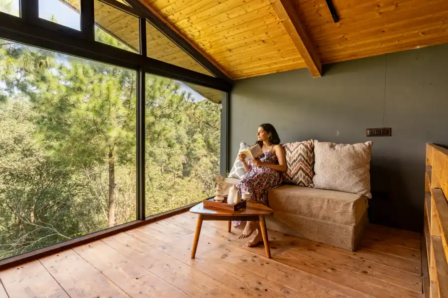 SaffronStays Hill Abode, Kasauli