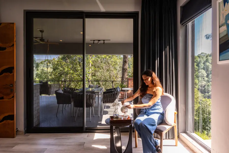 SaffronStays Hill Abode, Kasauli