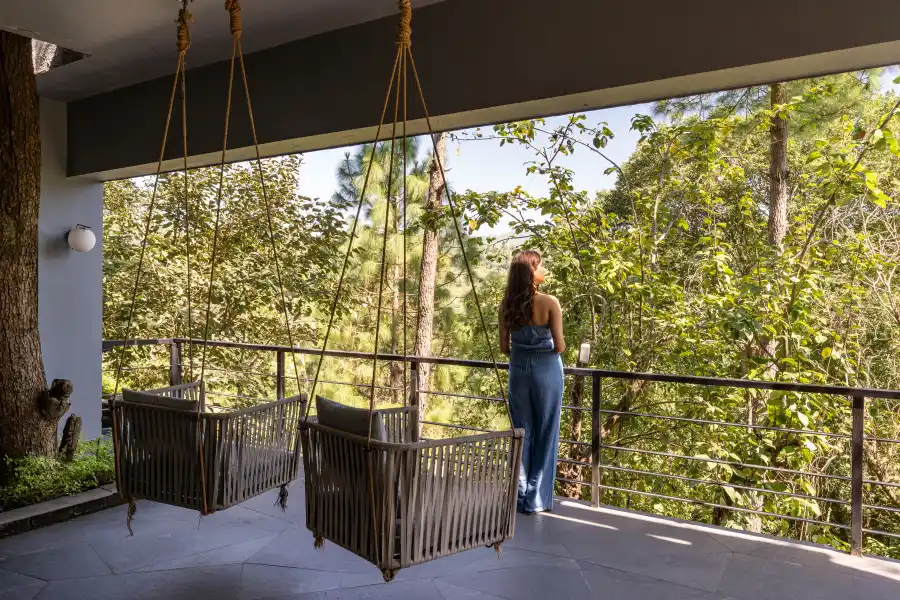 SaffronStays Hill Abode, Kasauli