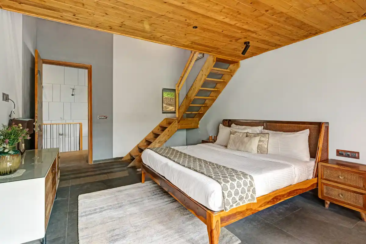 SaffronStays Hill Abode, Kasauli