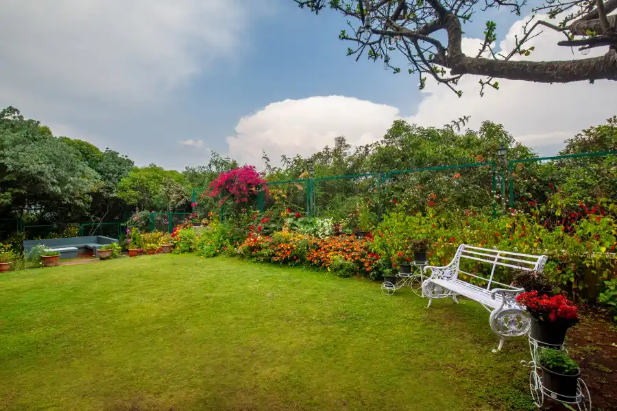 SaffronStays Horizon, Mahabaleshwar