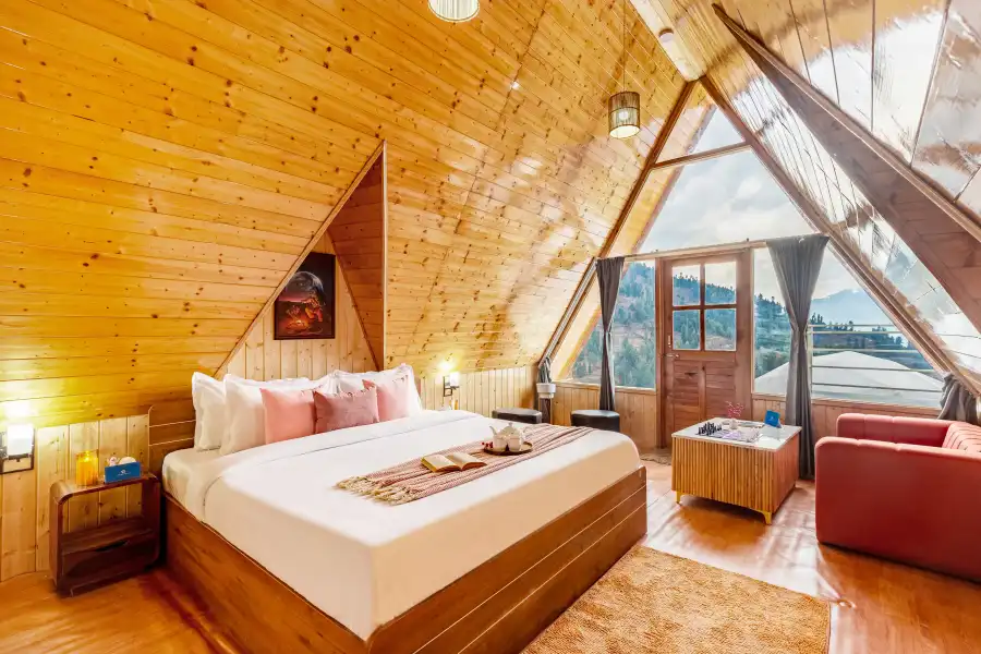 SaffronStays Interstellar, Manali