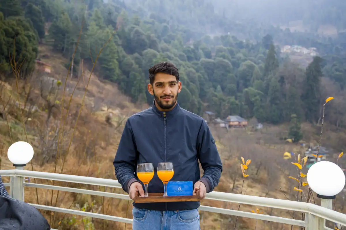 SaffronStays Interstellar, Manali
