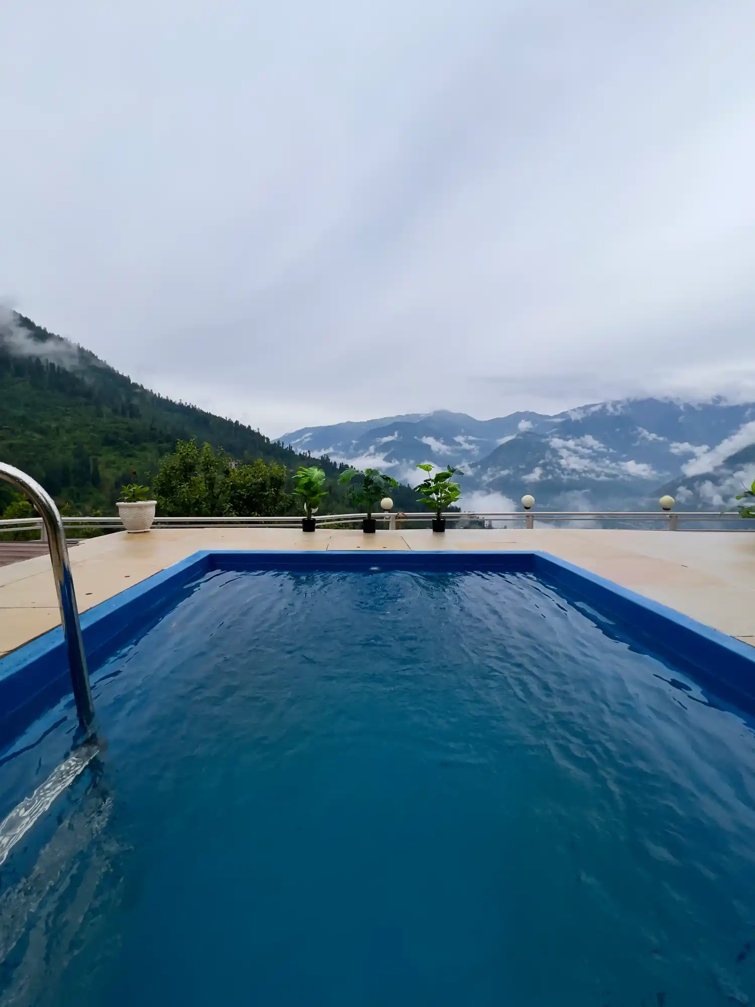 SaffronStays Interstellar, Manali