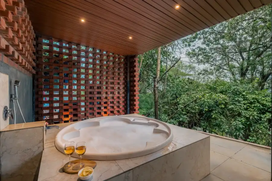 SaffronStays Inverlochy, Lonavala