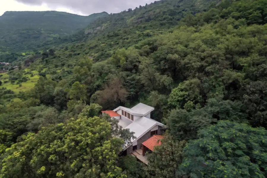 SaffronStays Inverlochy, Lonavala