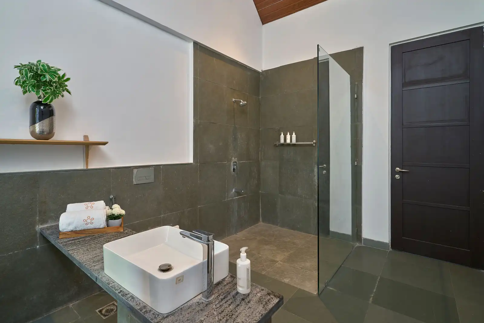 SaffronStays Ira, Karjat