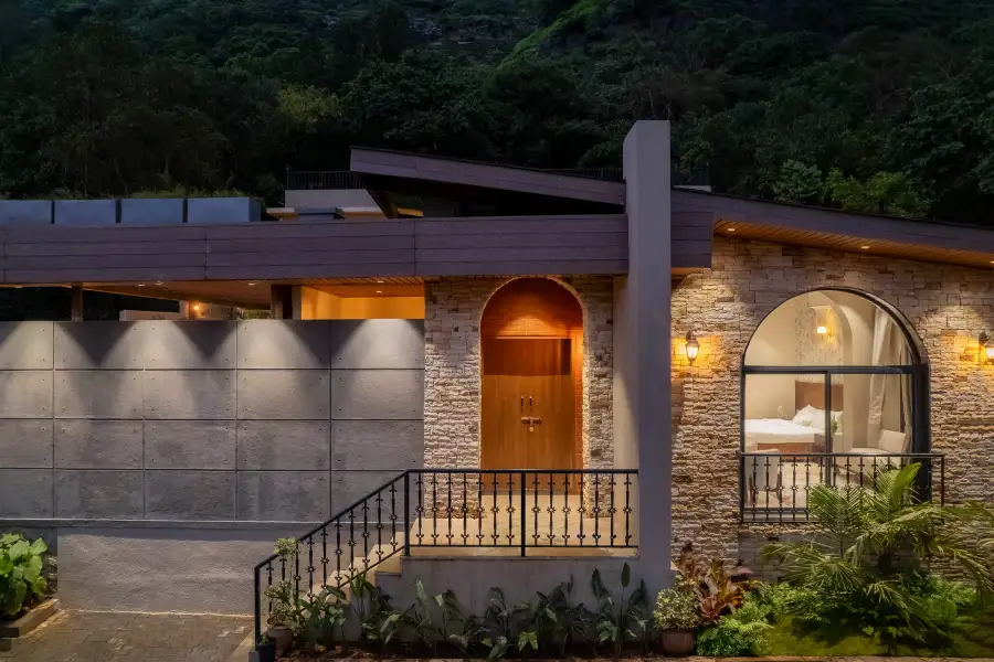 SaffronStays is, Mulshi