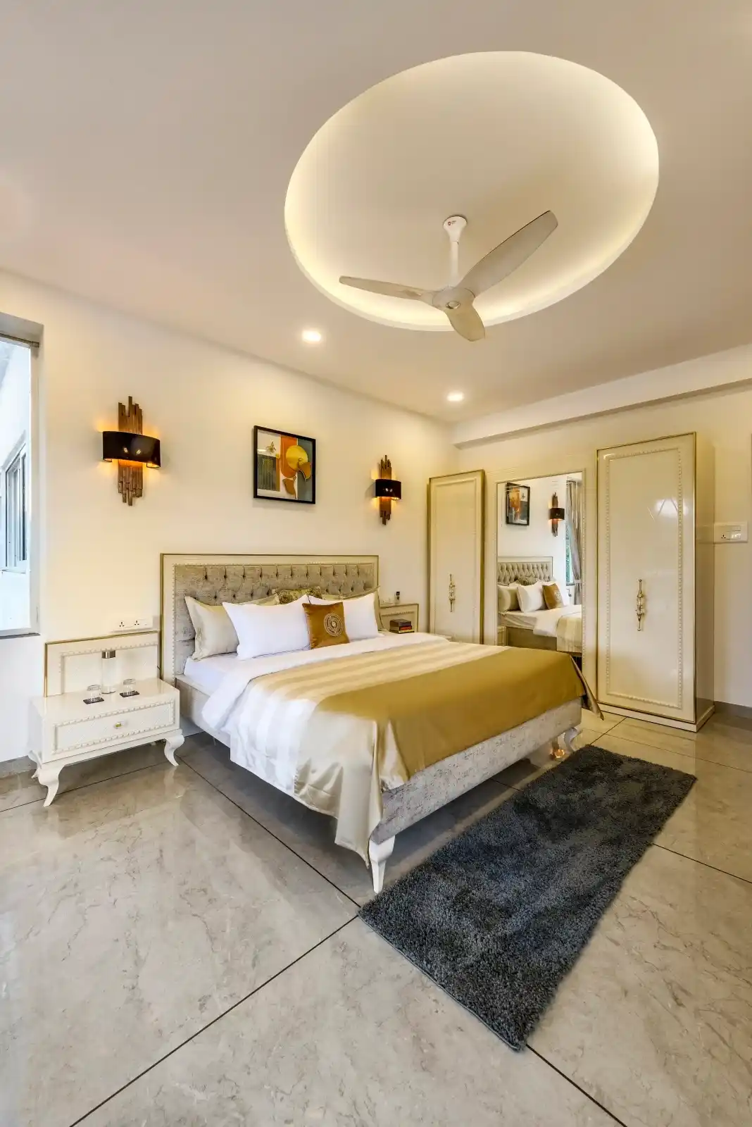 SaffronStays Ivory Mansion, Pen