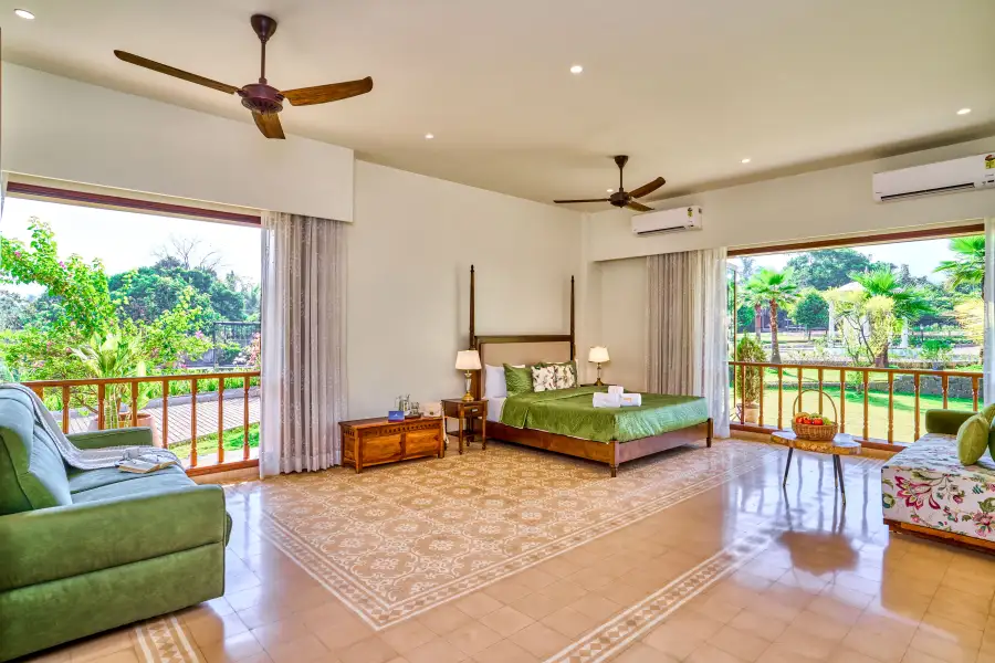 SaffronStays Jallosh, Karjat