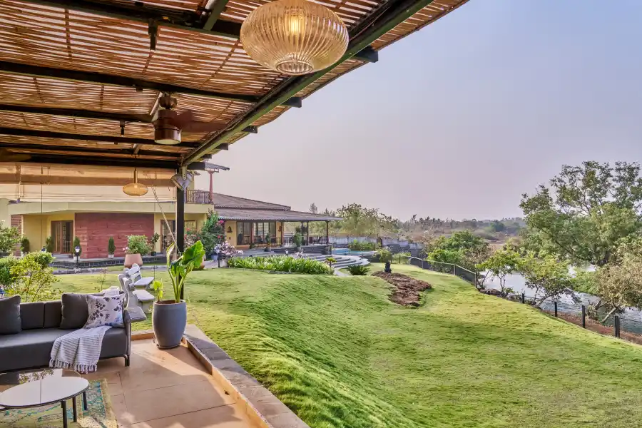 SaffronStays Jallosh, Karjat