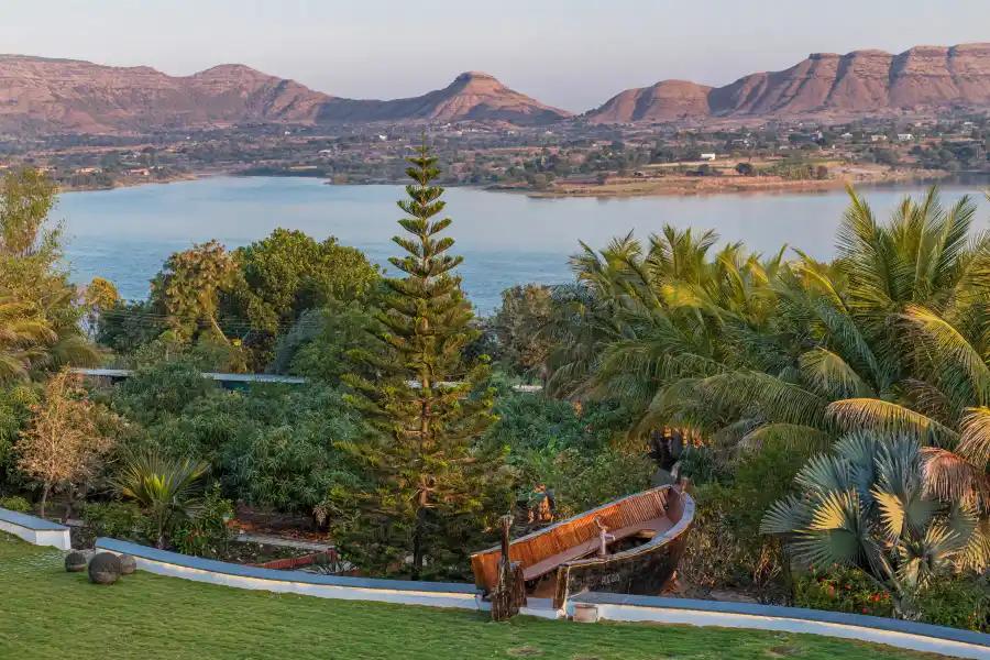 SaffronStays Jannat, Igatpuri