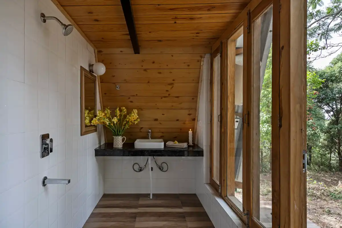 SaffronStays Junglee Murgi, Bhimtal