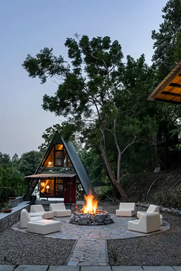 SaffronStays Junglee Murgi, Bhimtal