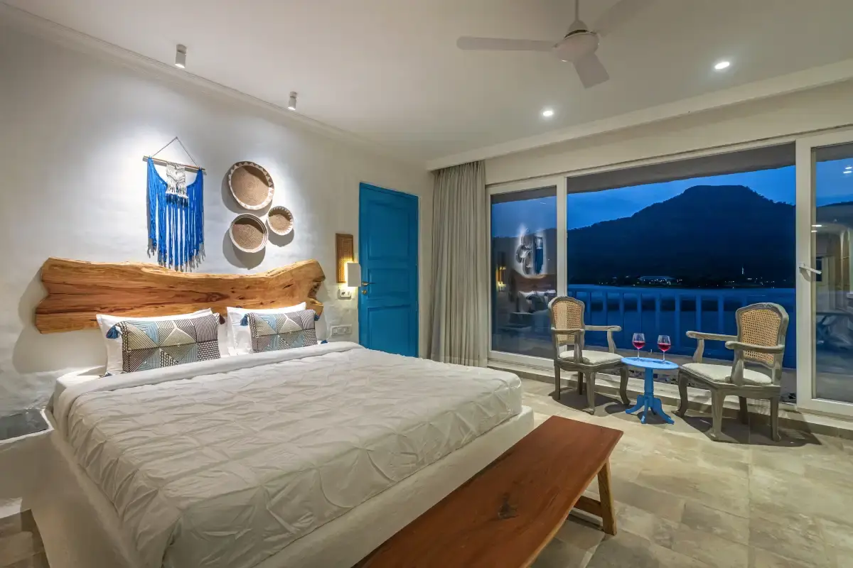 SaffronStays Kairos Athena, Karjat