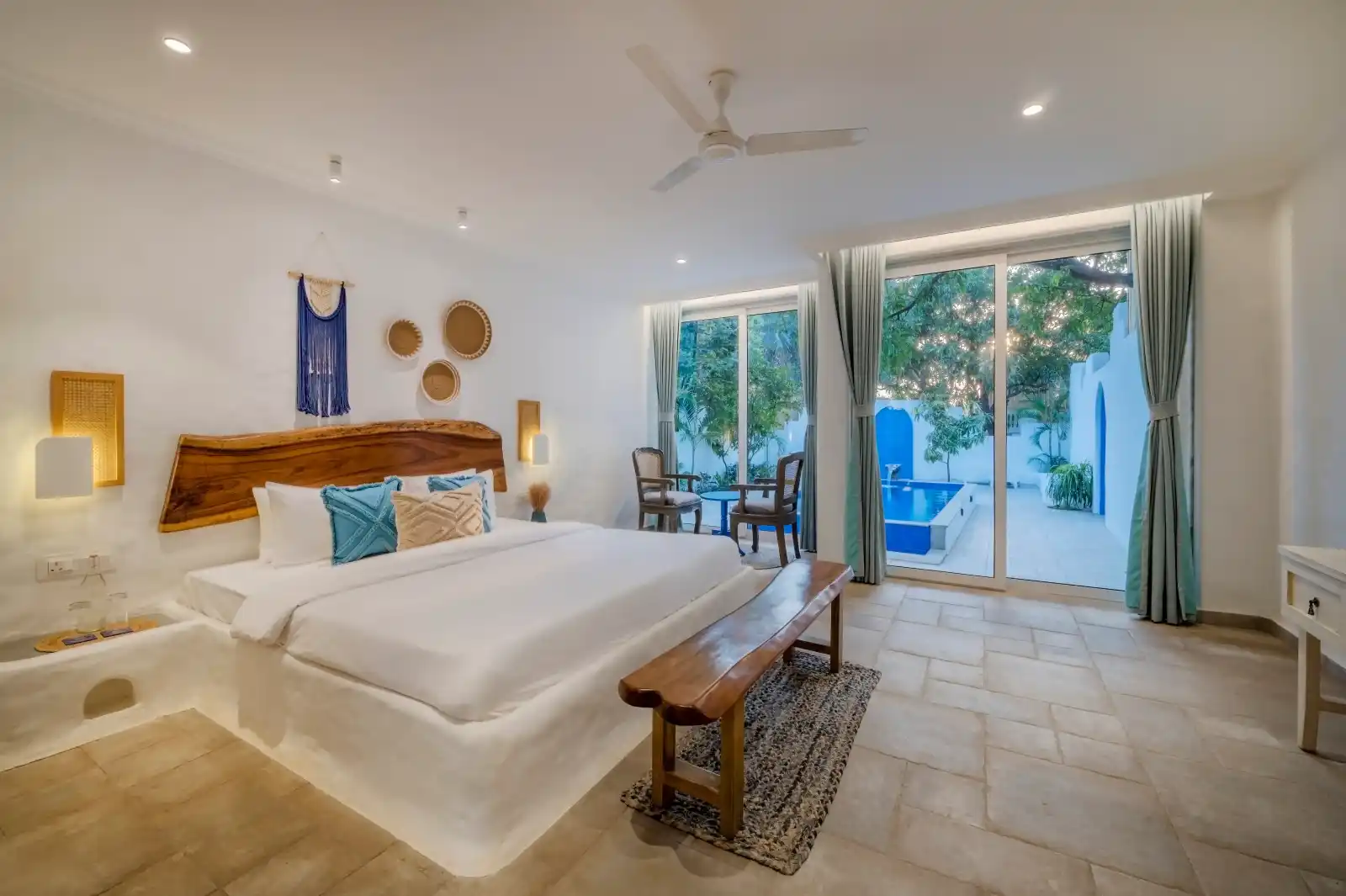 SaffronStays Kairos Greek, Karjat