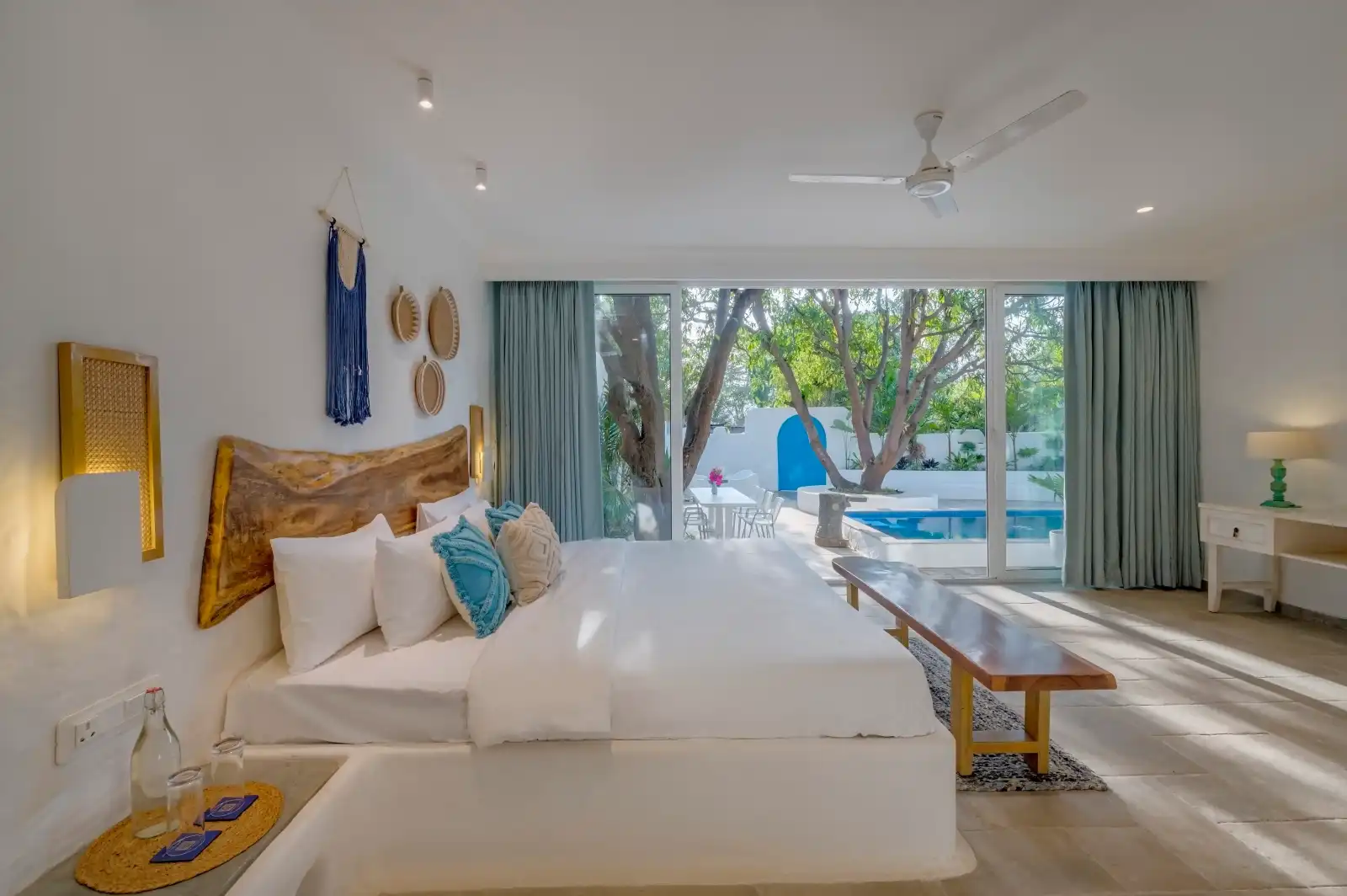 SaffronStays Kairos Greek, Karjat