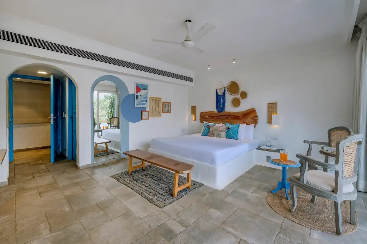 SaffronStays Kairos Greek, Karjat