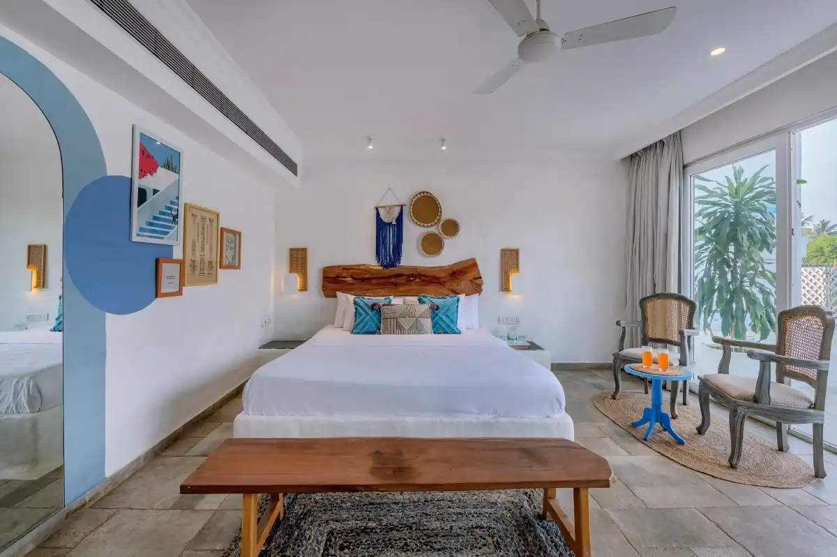 SaffronStays Kairos Greek, Karjat