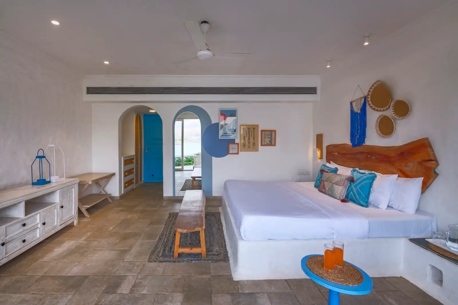 SaffronStays Kairos Greek, Karjat