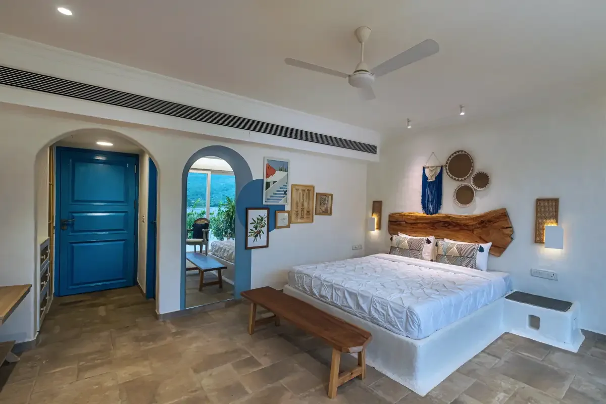 SaffronStays Kairos Greek, Karjat