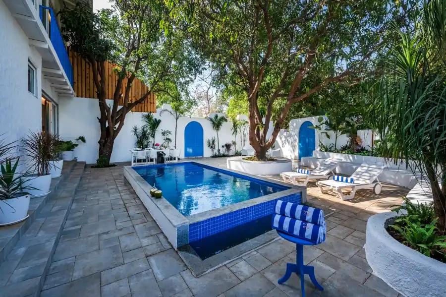 SaffronStays Kairos Iris, Karjat
