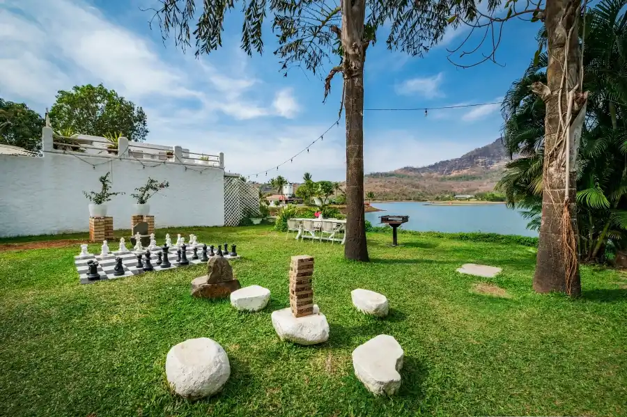 SaffronStays Kairos Zeus, Karjat