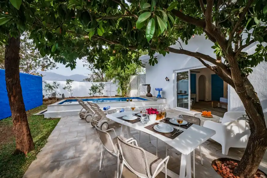 SaffronStays Kairos Zeus, Karjat