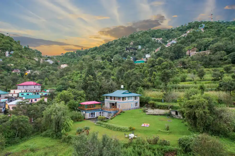 SaffronStays Kasauli Estate, Kasauli