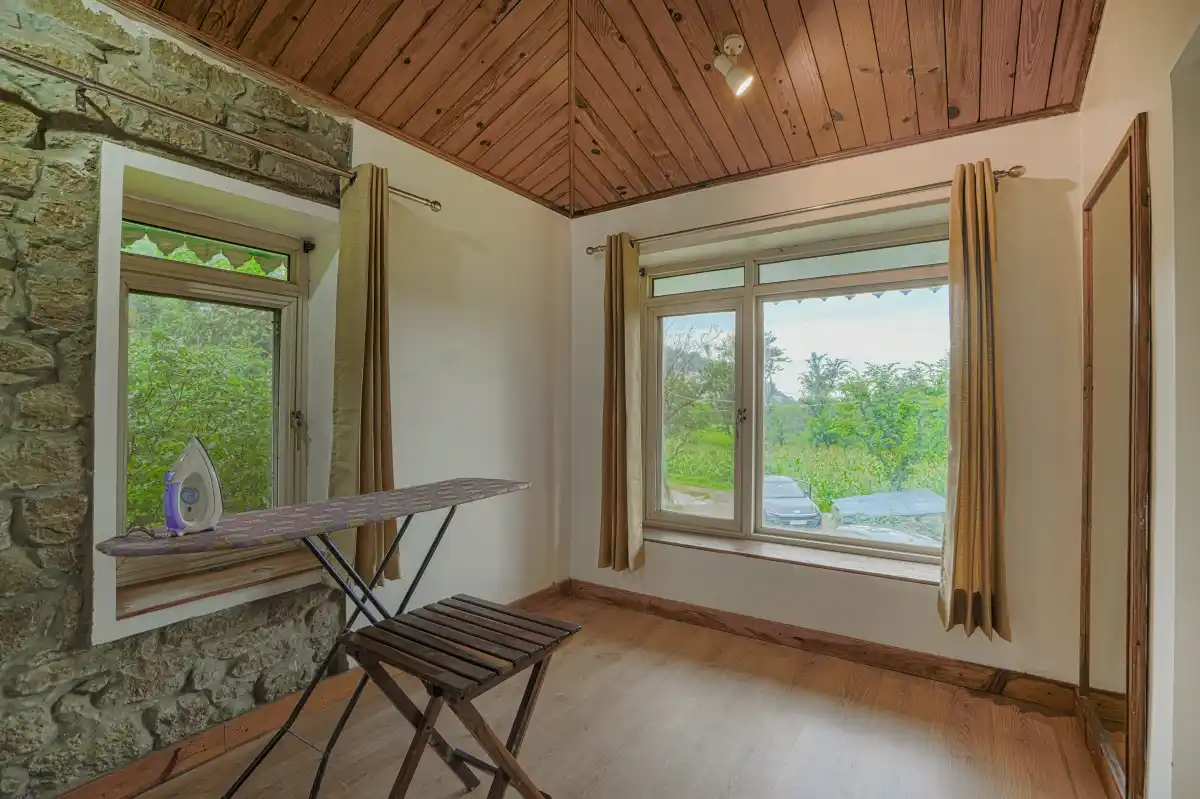 SaffronStays Kasauli Estate, Kasauli