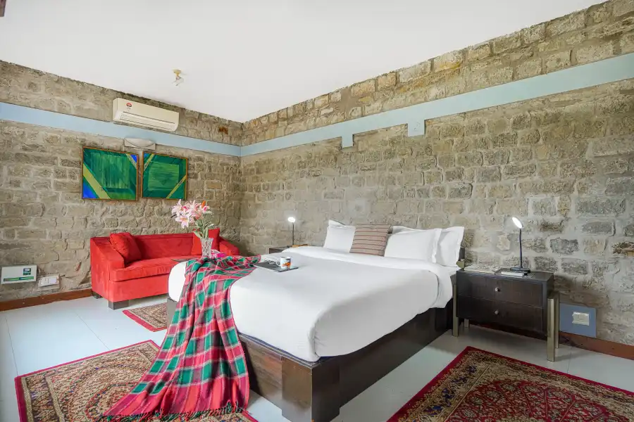 SaffronStays Kasauli Estate, Kasauli