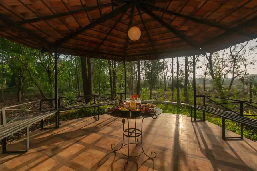SaffronStays Kenwoods Farmstay, Vikramgad