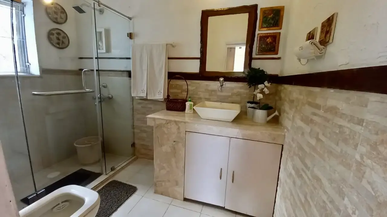 SaffronStays Kenwoods Farmstay, Vikramgad