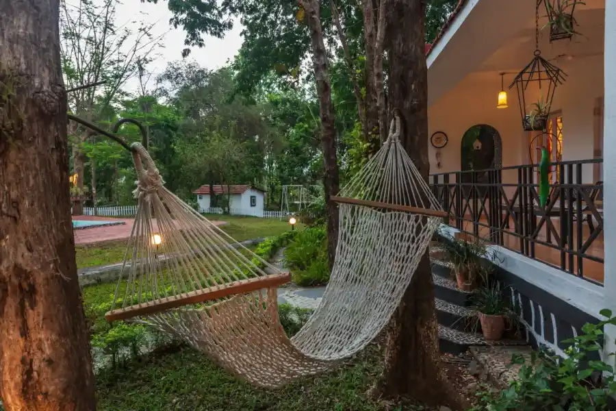 SaffronStays Kenwoods Farmstay, Vikramgad