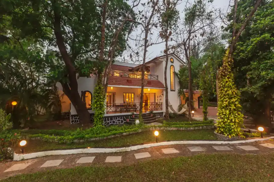 SaffronStays Kenwoods Farmstay, Vikramgad