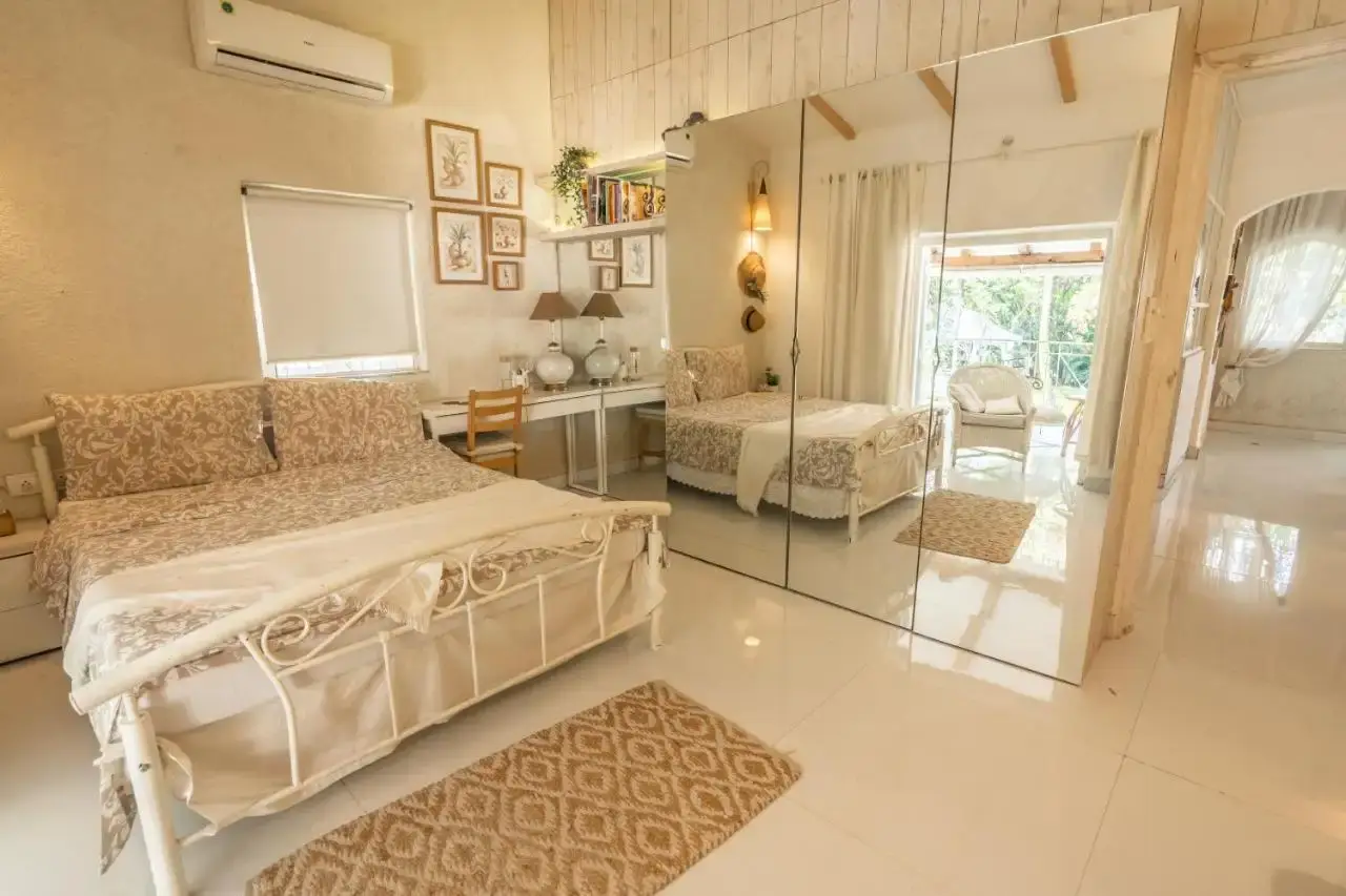 SaffronStays Kenwoods Farmstay, Vikramgad