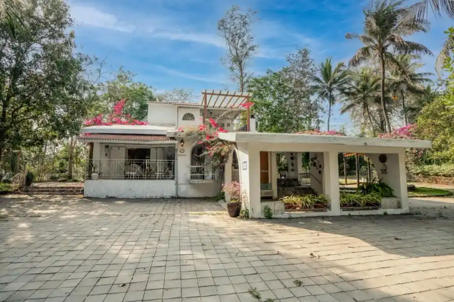 SaffronStays Kenwoods Farmstay, Vikramgad